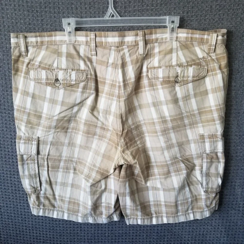 Dockers Tan Plaid Cargo Shorts Men's 44